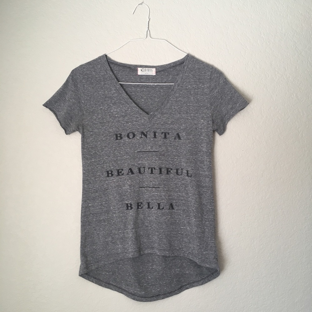 Wild Kiss Gray Graphic Tee S